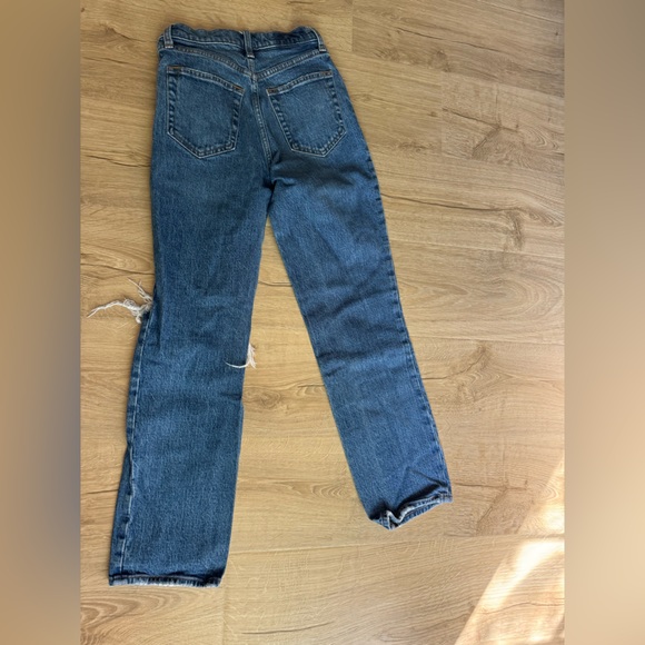 Abercrombie Ultra High Rise 90s Straight Jeans - Picture 2 of 3